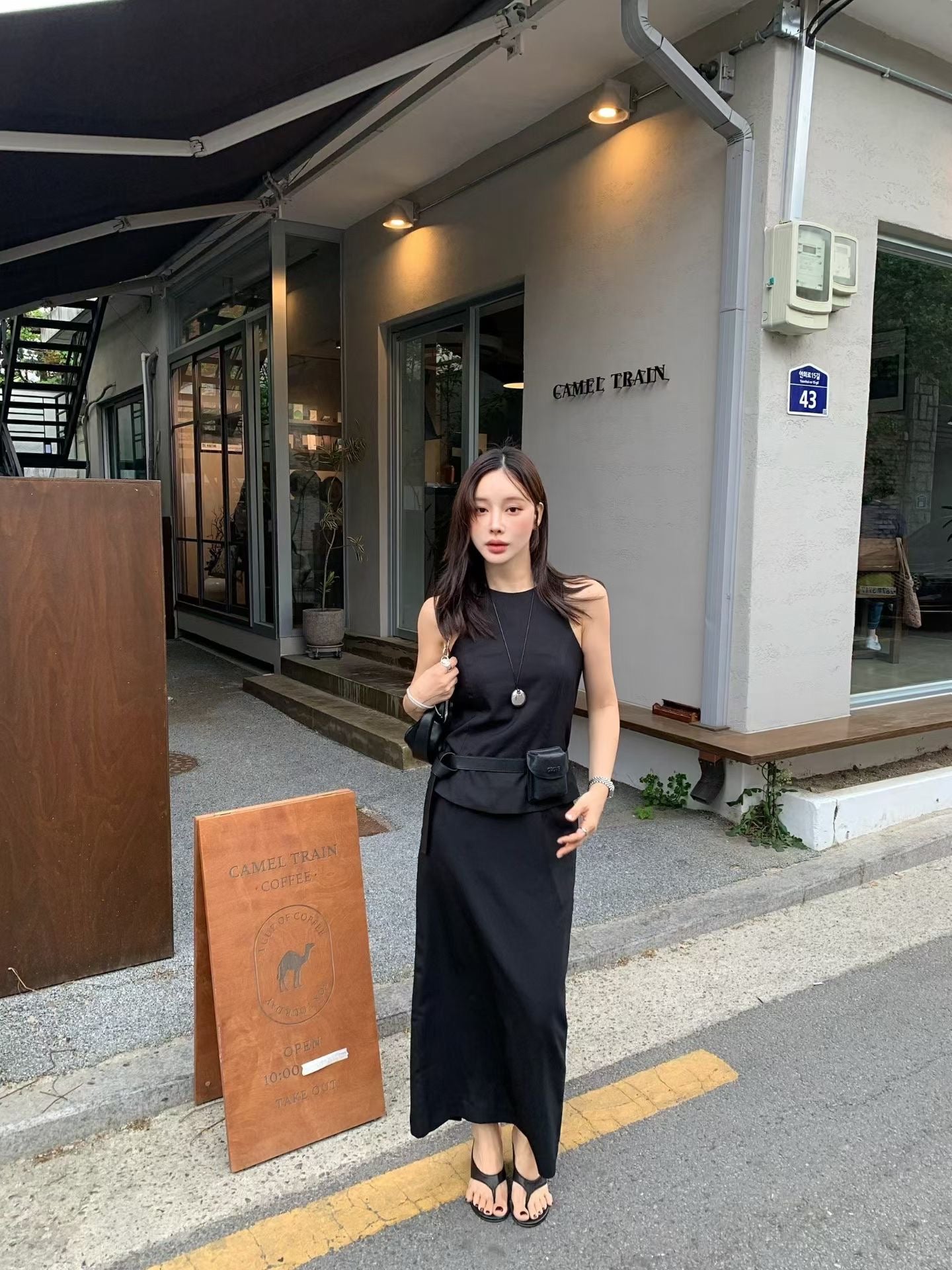 【亞麻40%面料】 Emeris Top (2 Colors)