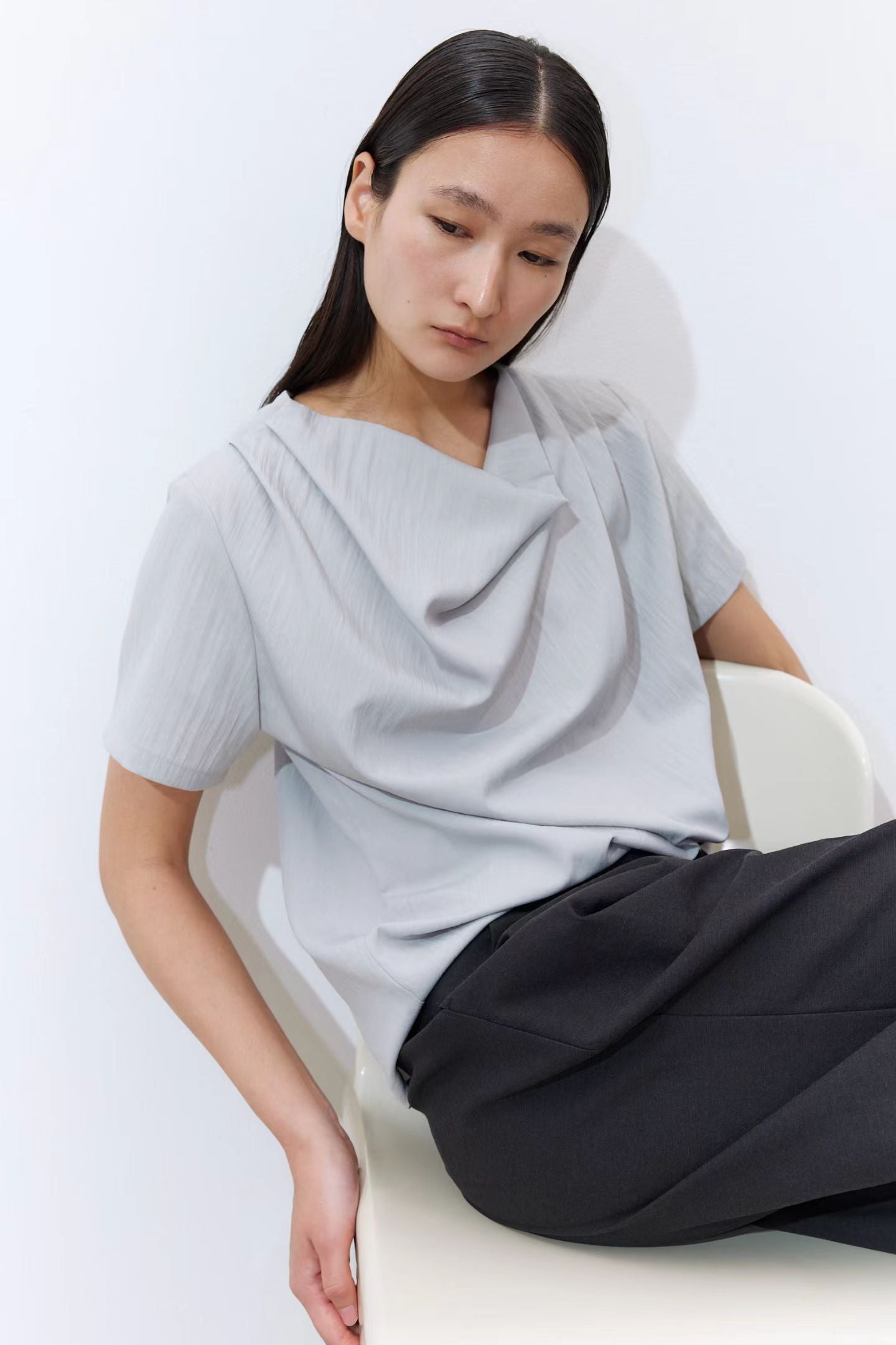 Neck Hool Blouse (2 Colors)