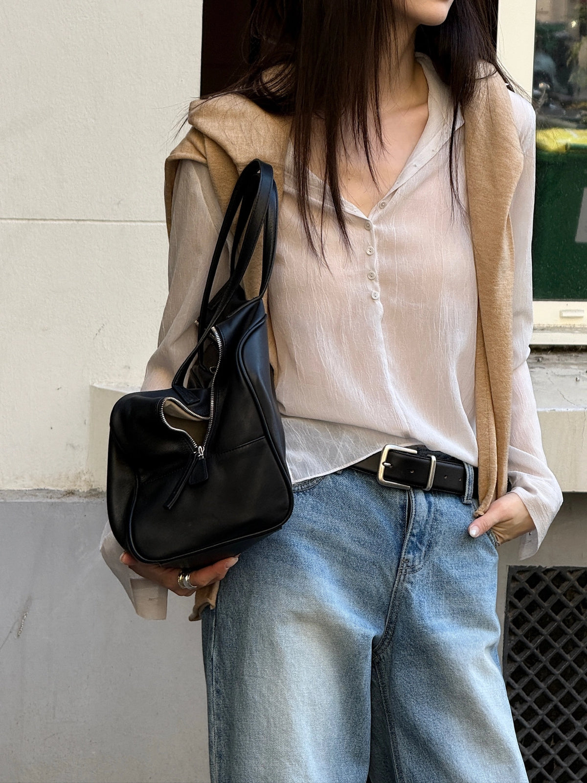 Silhouette Blouse (4 Colors)