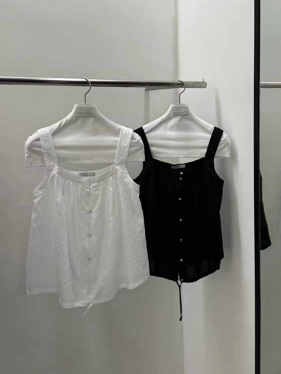 Delara Top (2 Colors)