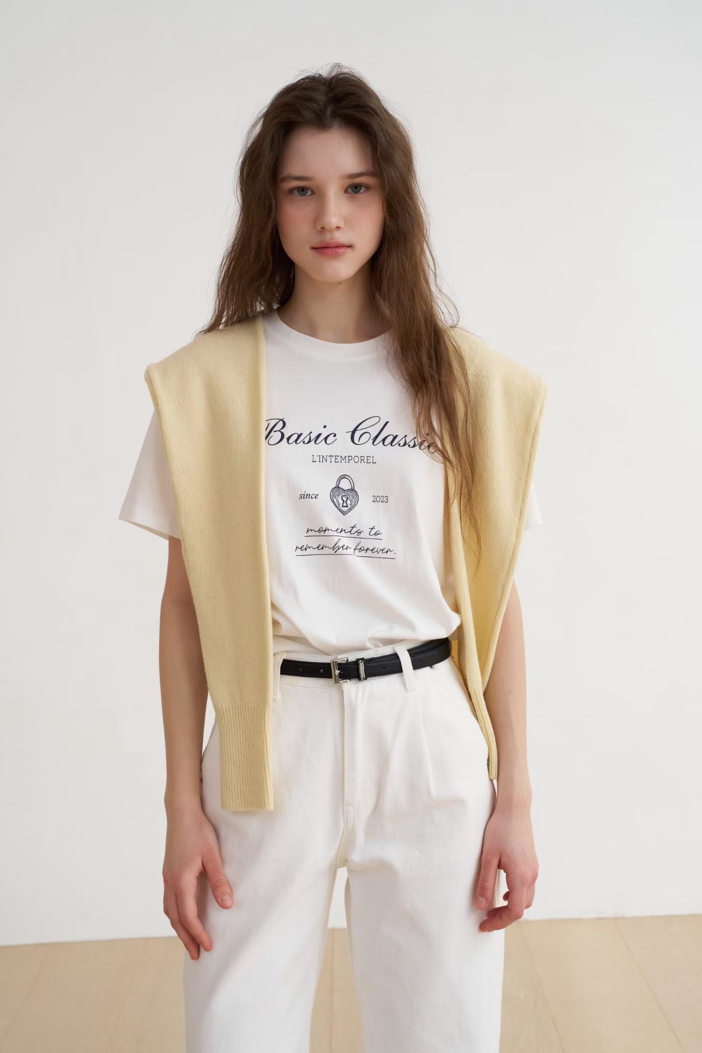 Lettering Tee (2 Colors)(這款沒有直播!)