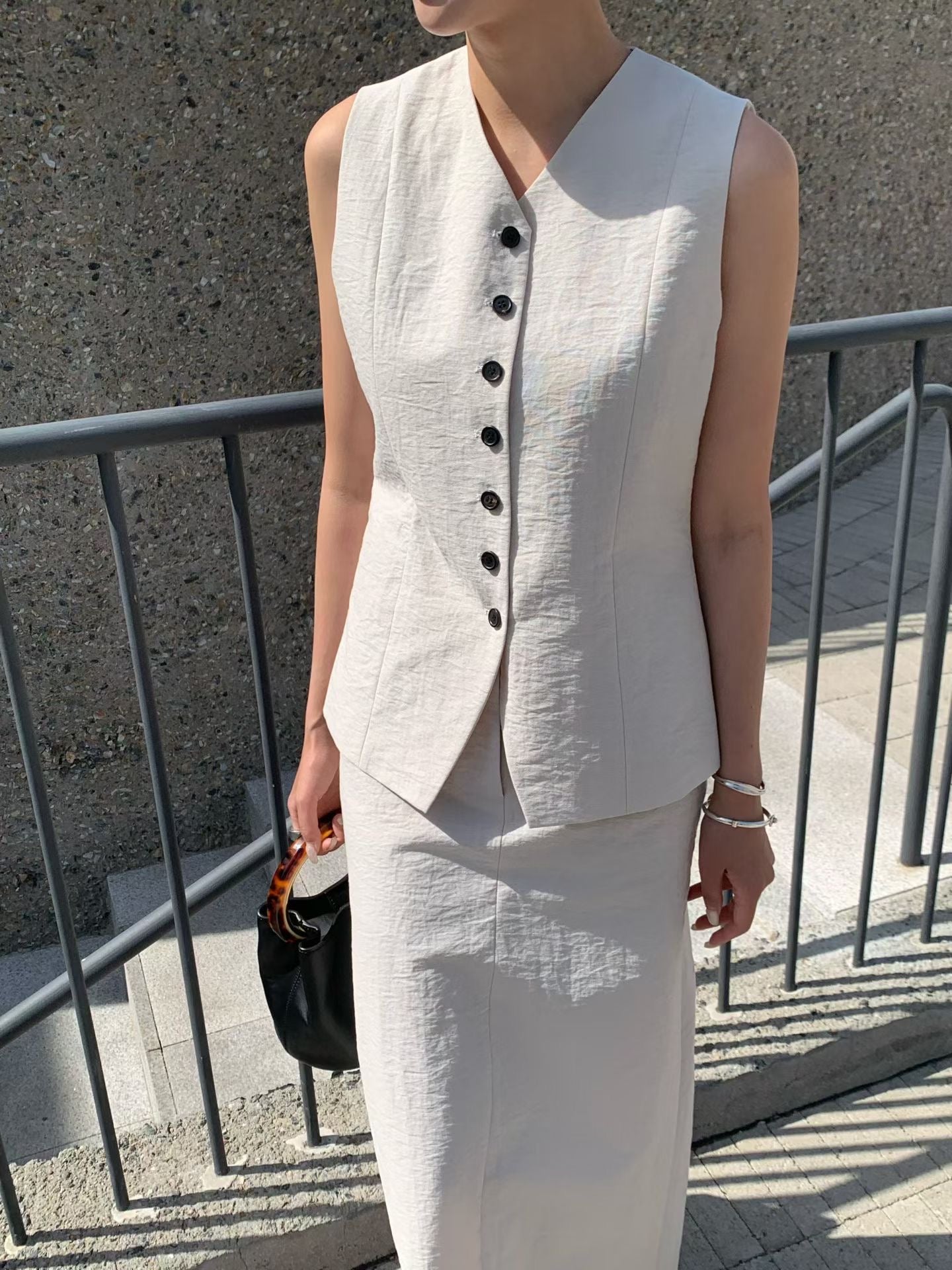 Acacia Vest (2 Colors)