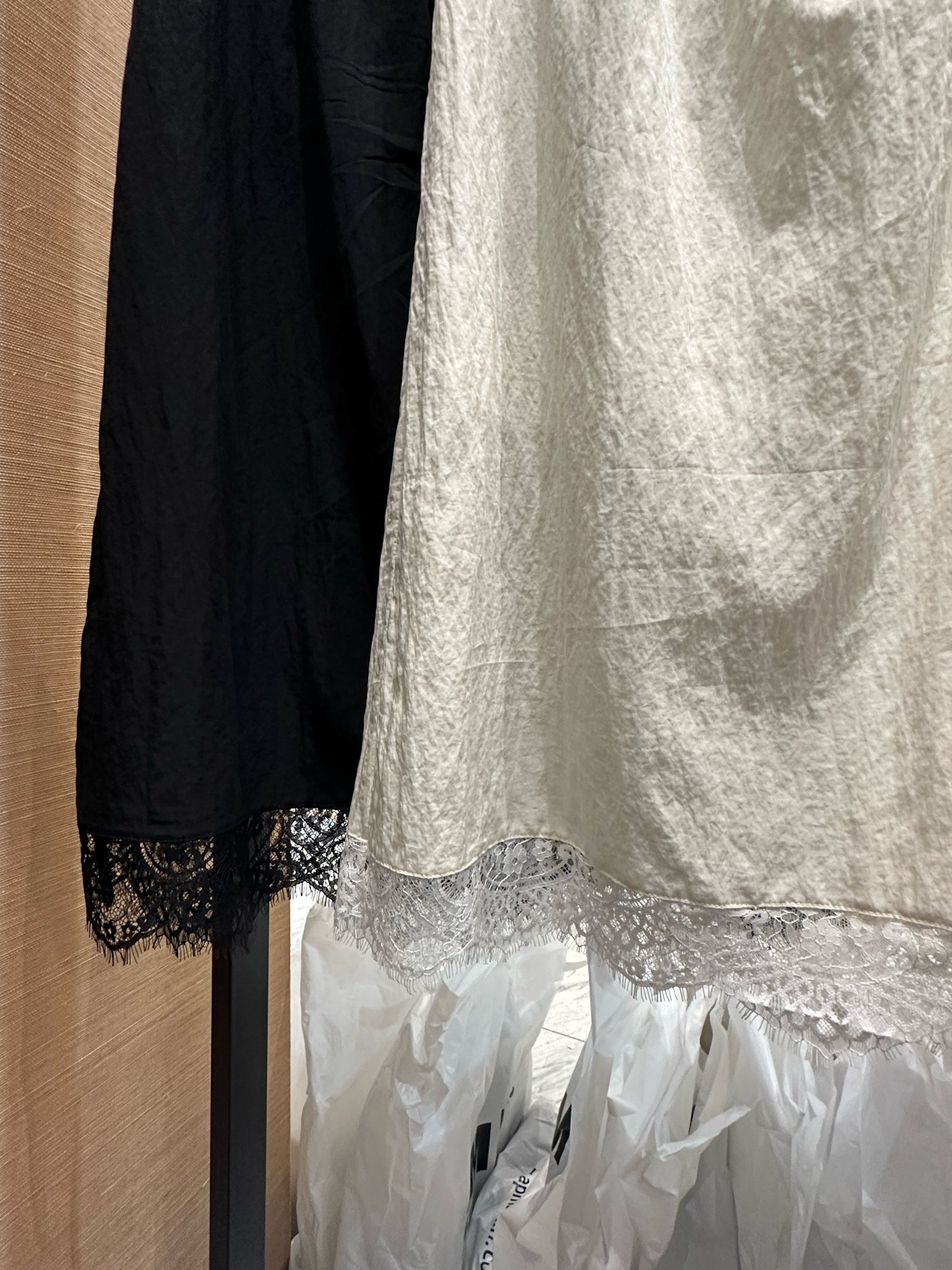 Umbria Lace Skirt (2 Colors)