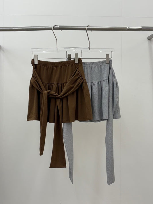 Xara Skirt (2 Colors) 直播當日沒有掛版示範 !
