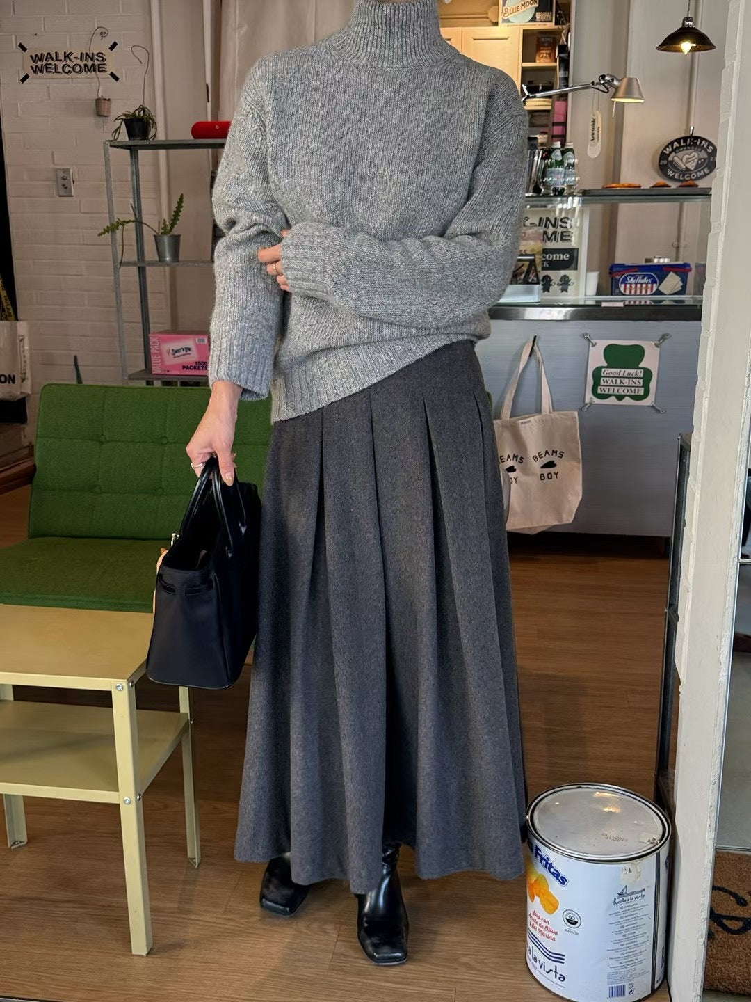 Sable Benson Pleated Skirt (2 Colors)