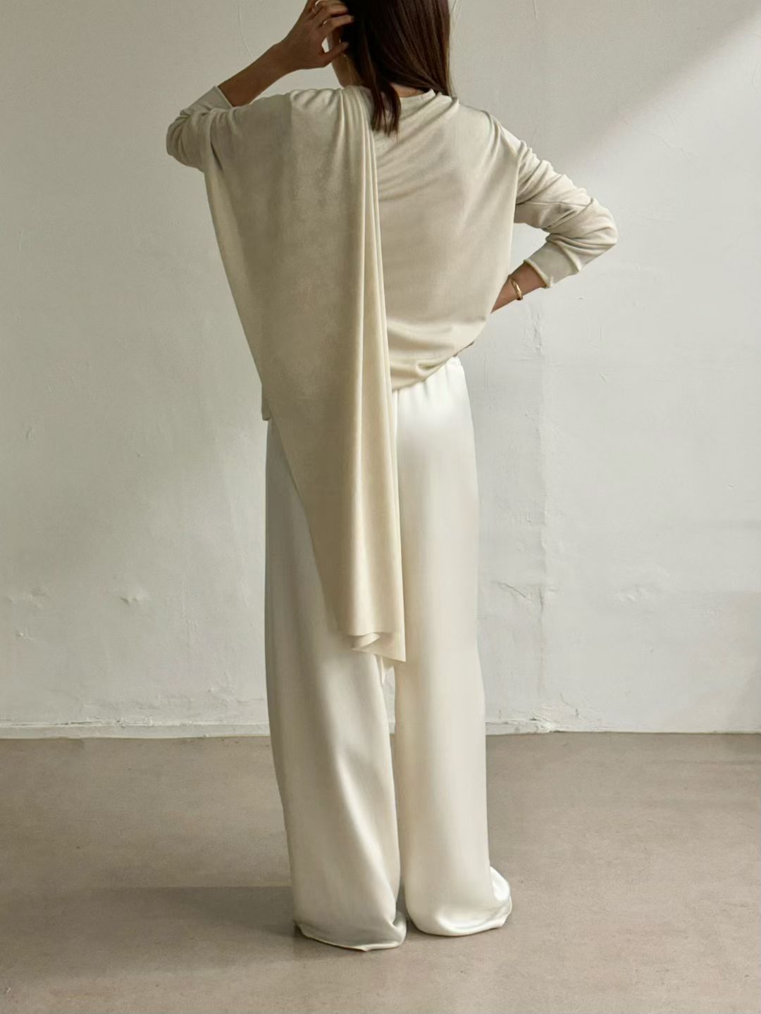 Selene Blouse (2 Colors) 直播後 Reels 隱藏款！