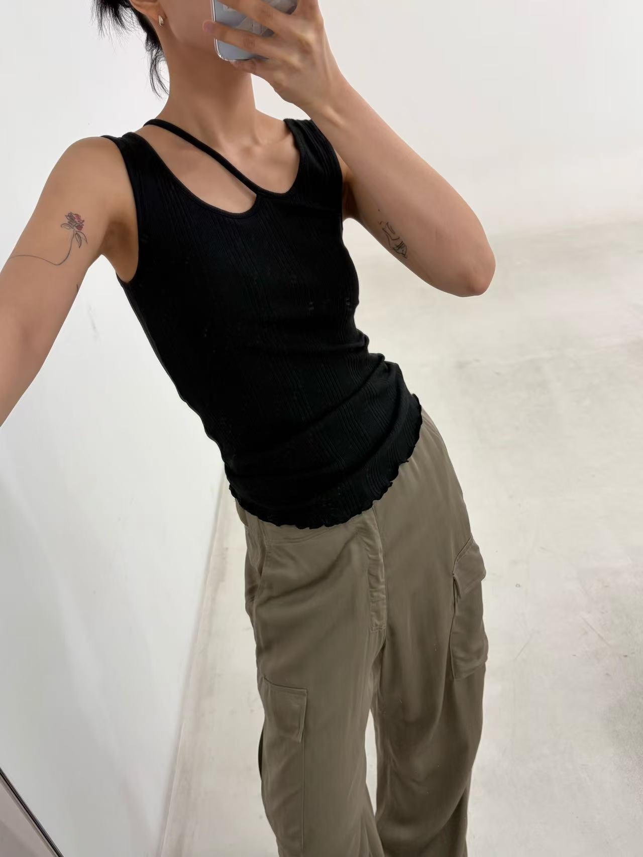 Calytrix Top (4 Colors)