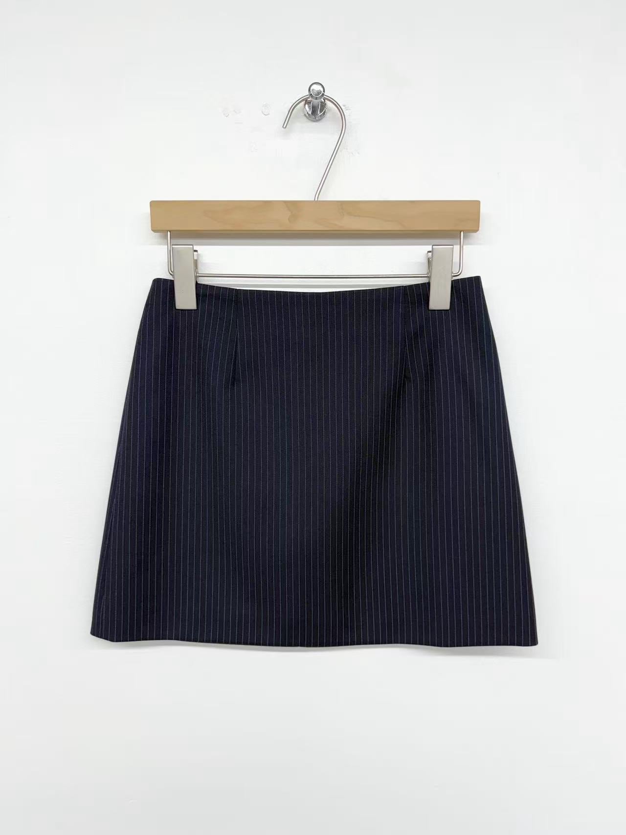 Petal Skirt (2 Colors)