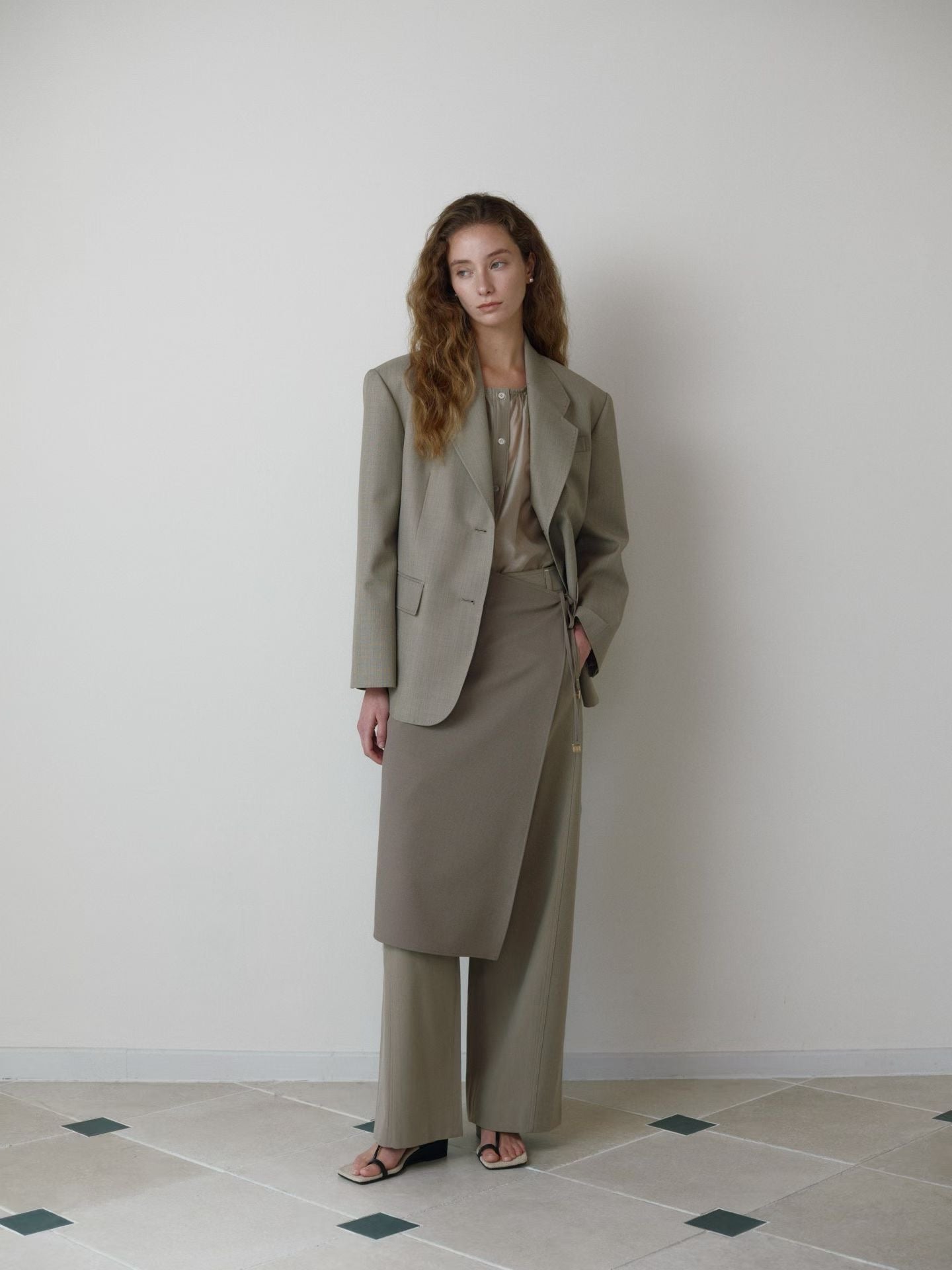 Oonagh Blazer (2 Colors)