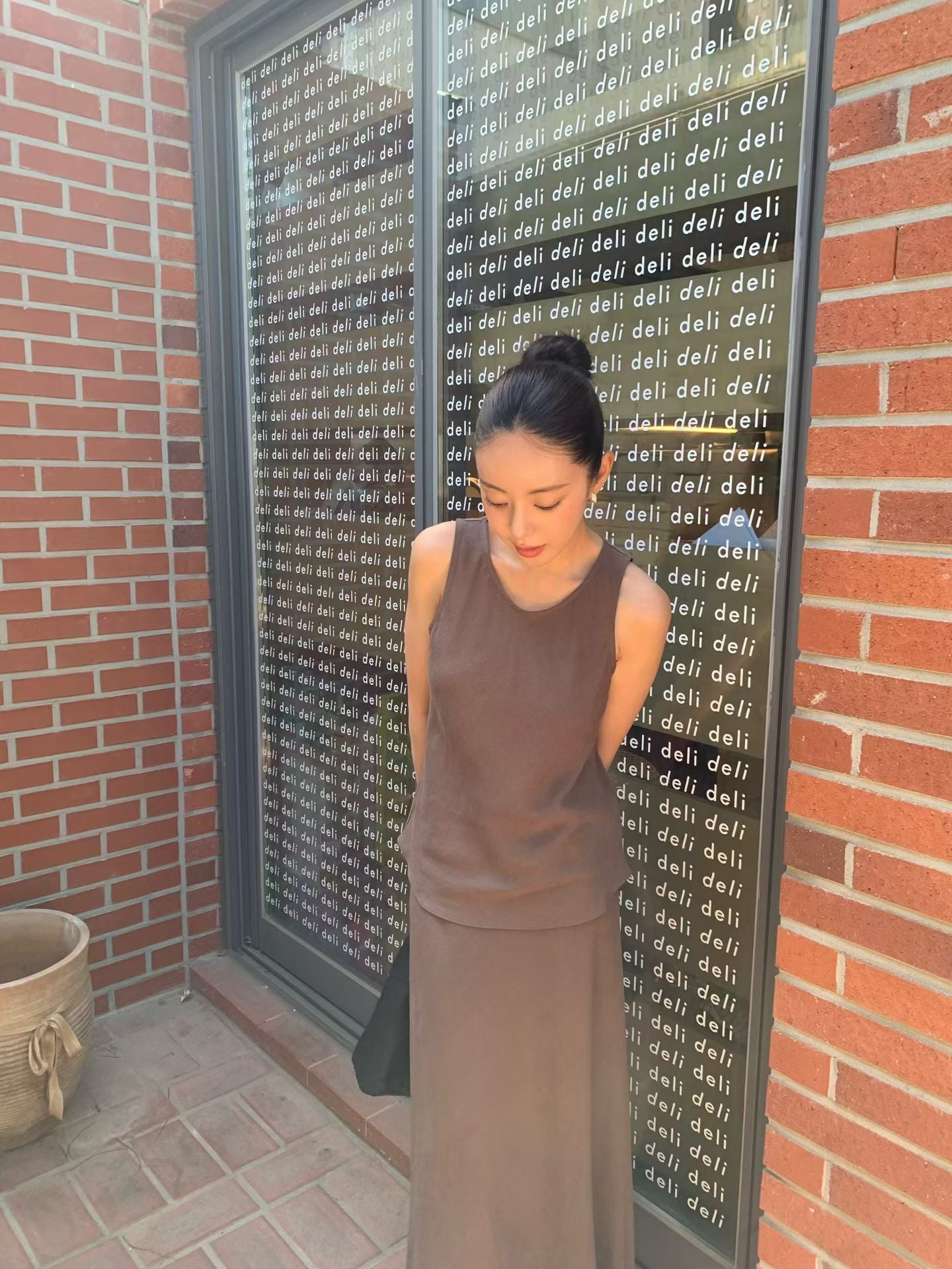 【亞麻40%面料】 Emeris Top (2 Colors)