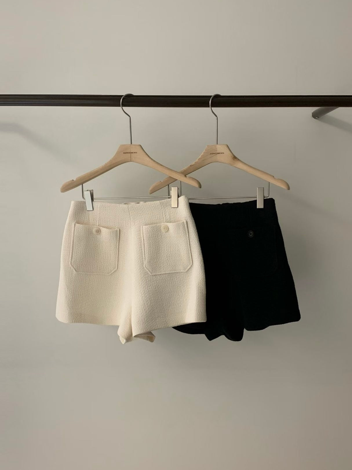 Coco Pocket Short Pants (2 Colors)