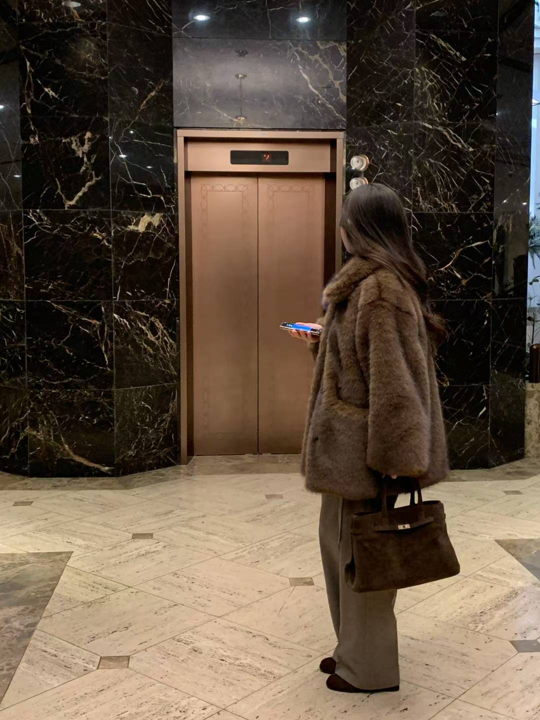 Ceridwen Fur Jacket (2 Colors)