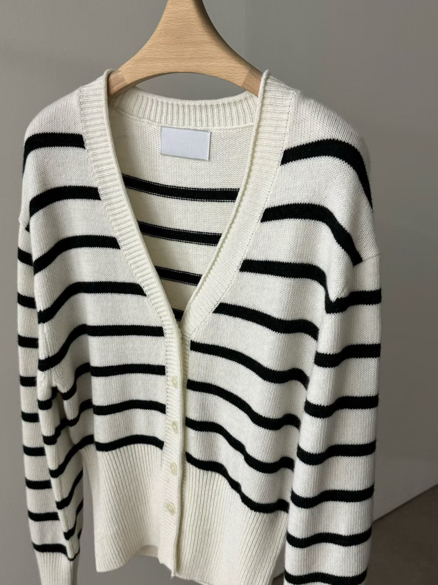 Amaryllis Cardigan (3 Colors)
