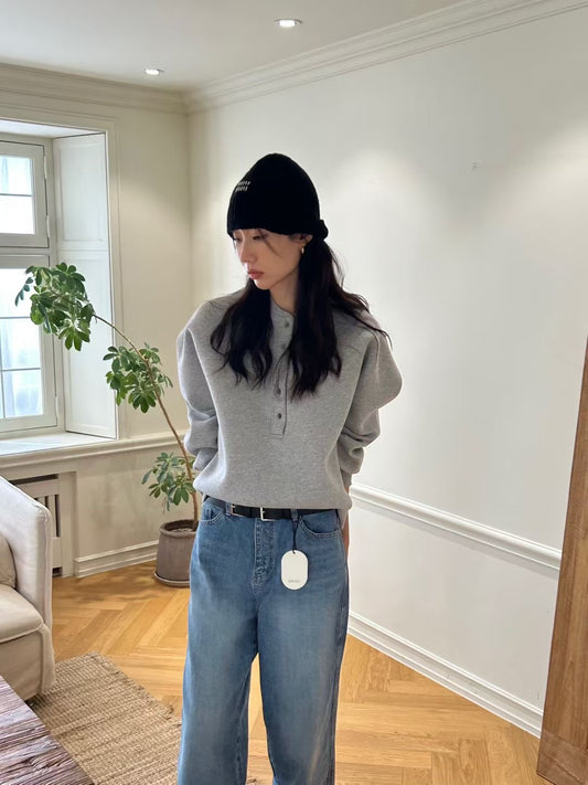 Ulyana Sweatshirt (2 Colors)