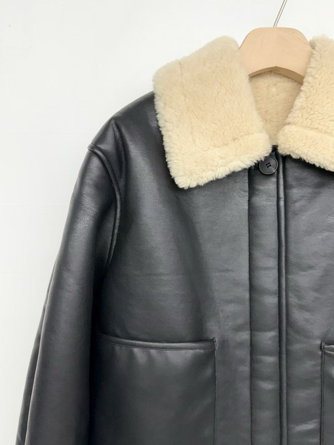 Iolani Jacket (2 Colors)