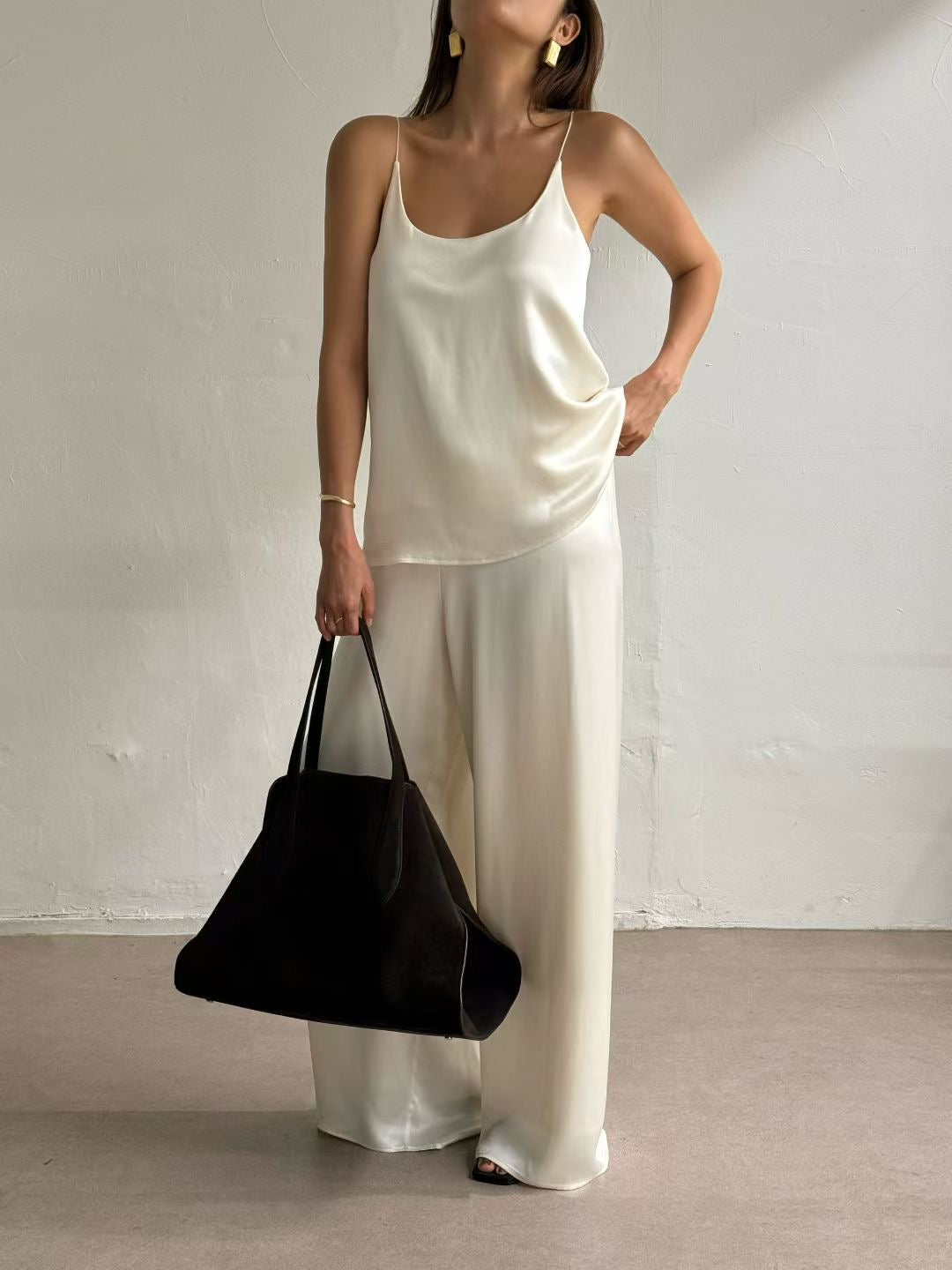 Noemi Top (2 Colors) 直播當日沒有掛版示範 !