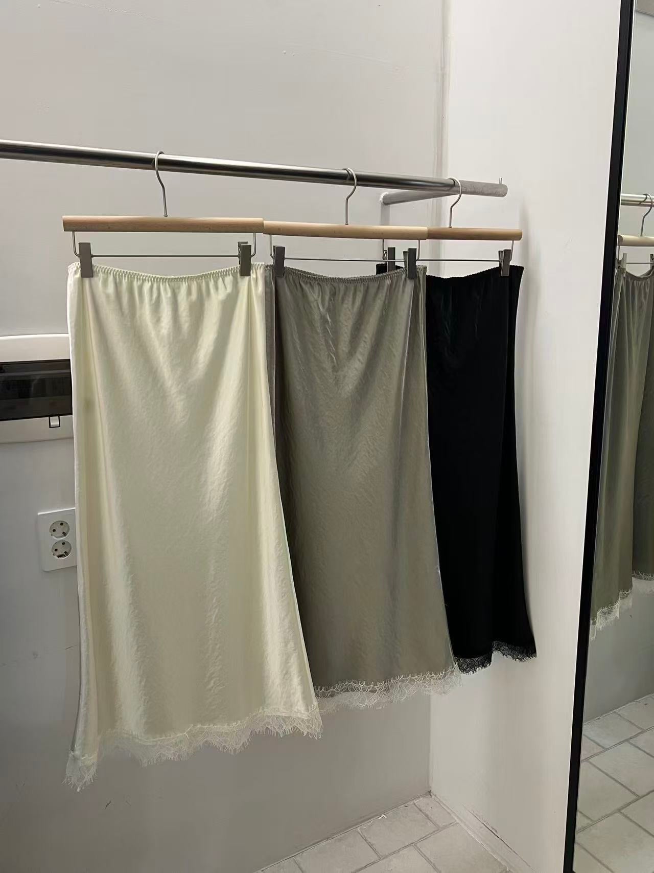 Mariselle Lace Skirt (3 Colors)