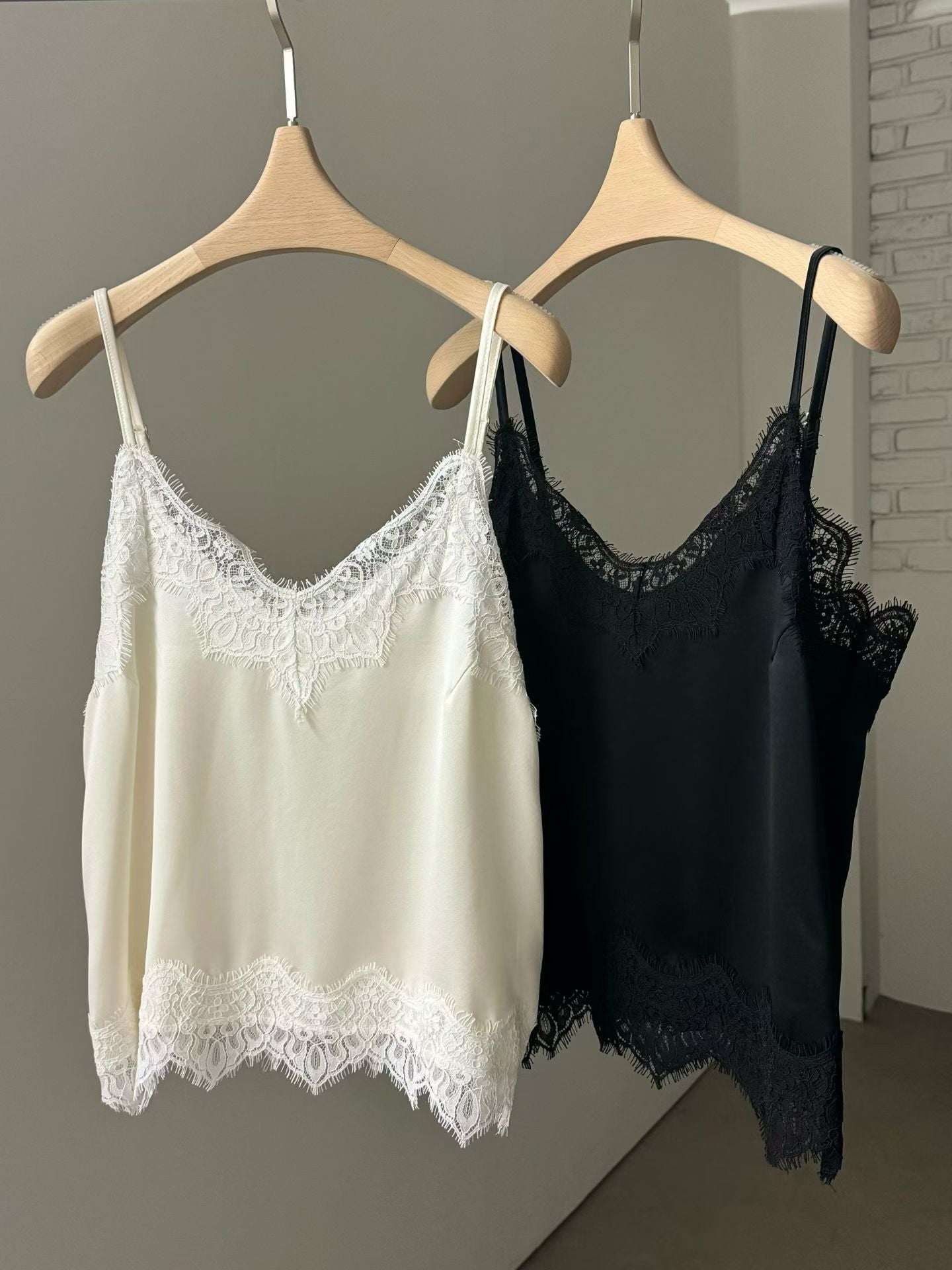 Meliora Lace Top (2 Colors)