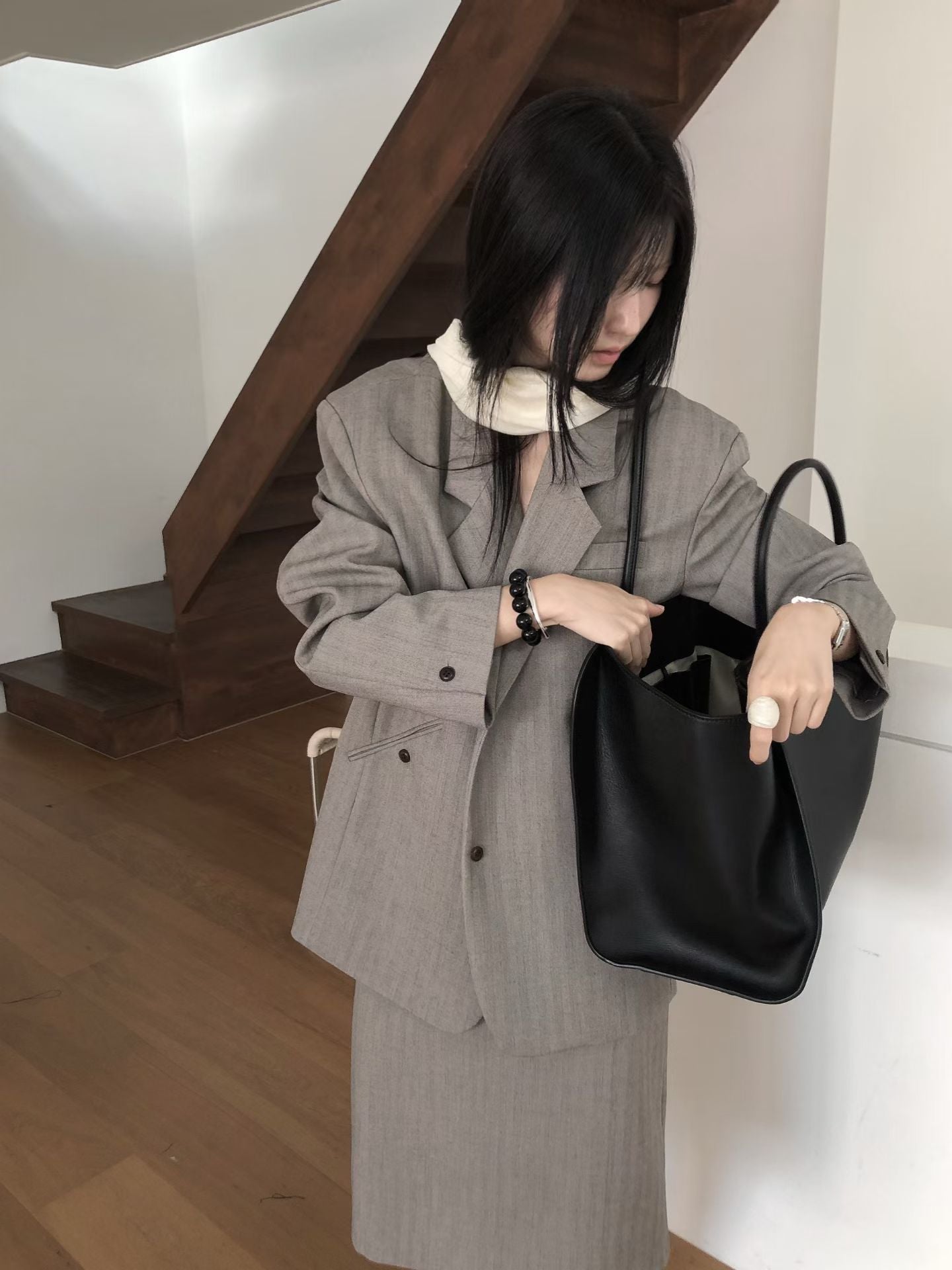 Kinzley Wool Blazer (2 Colors)