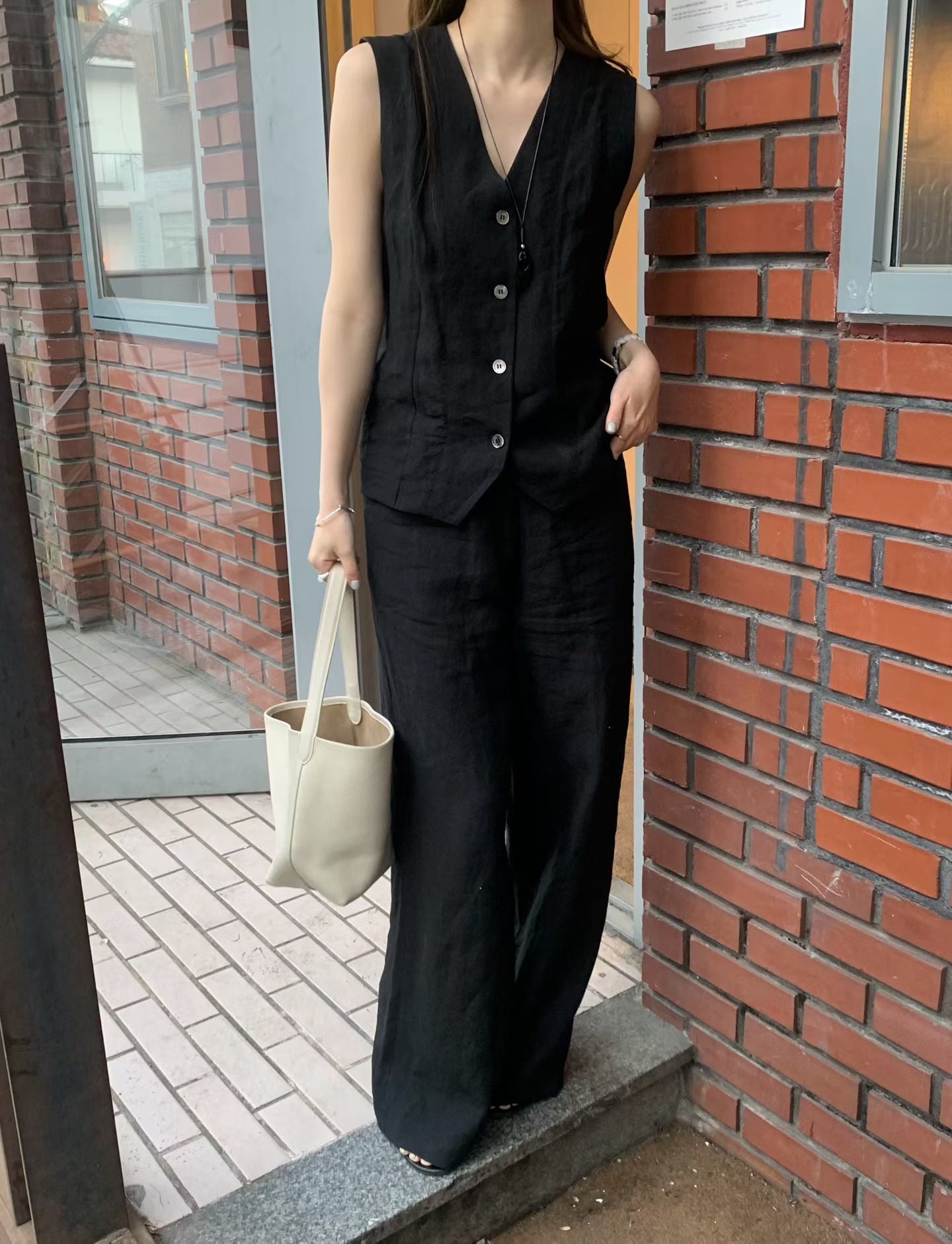 Elpis 100% Linen Vest (2 Colors)