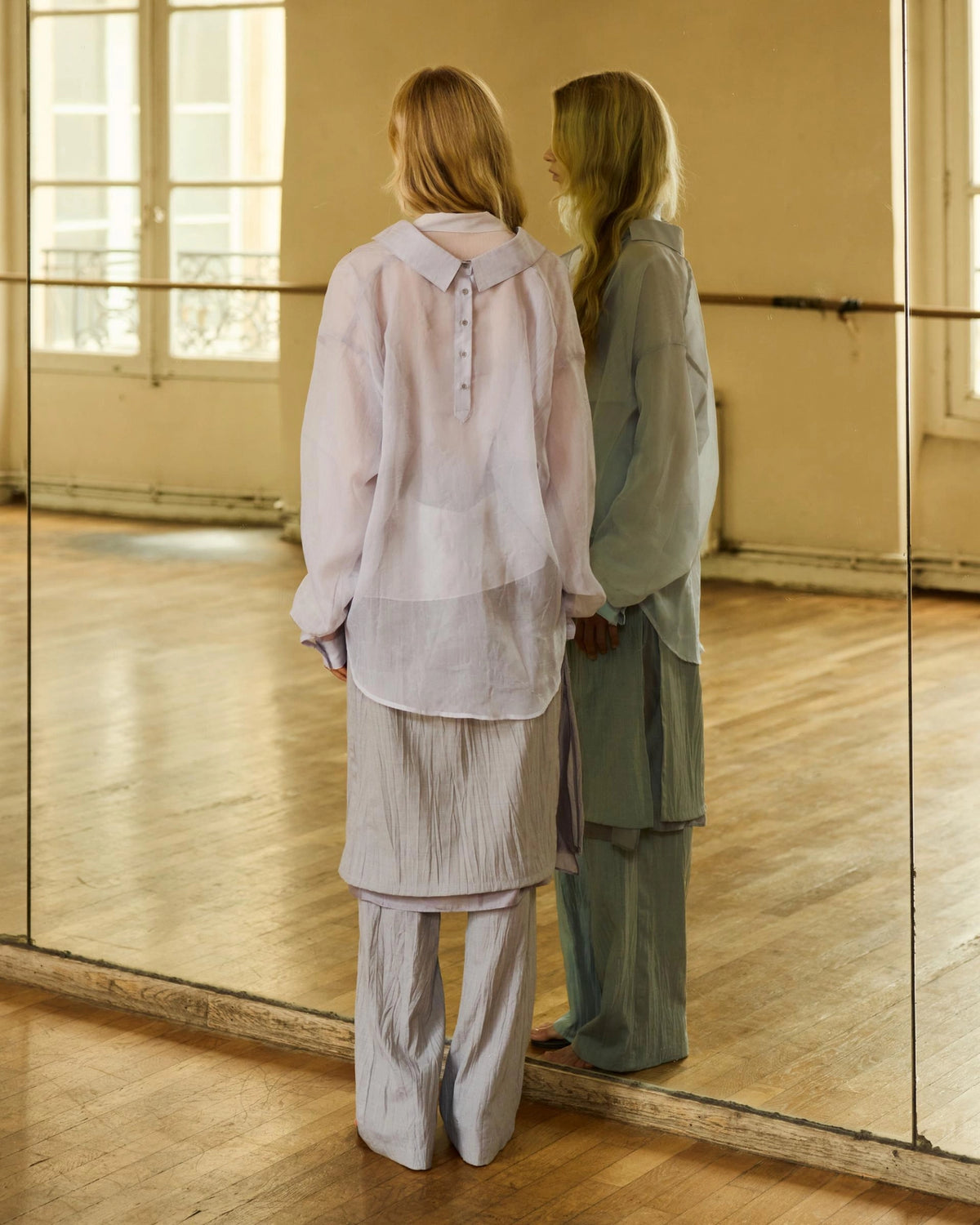 Silhouette Blouse (4 Colors)