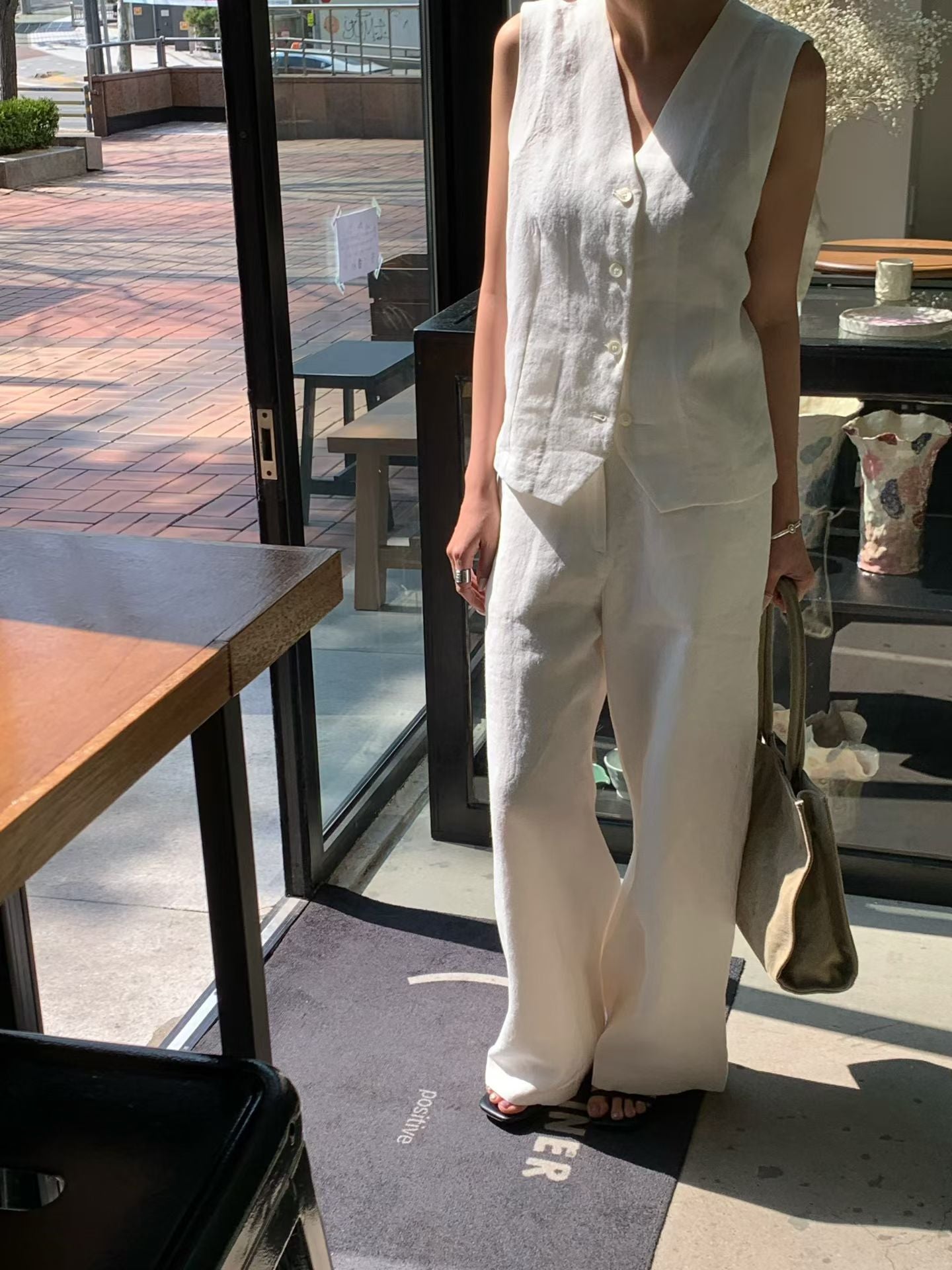 Elpis 100% Linen Vest (2 Colors)