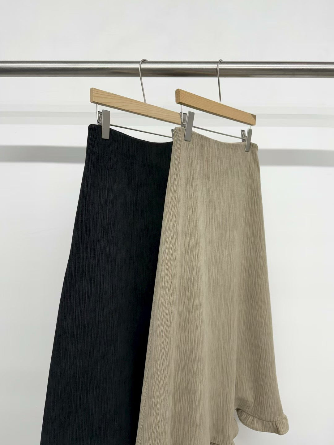 Vaila Skirt (2 Colors)