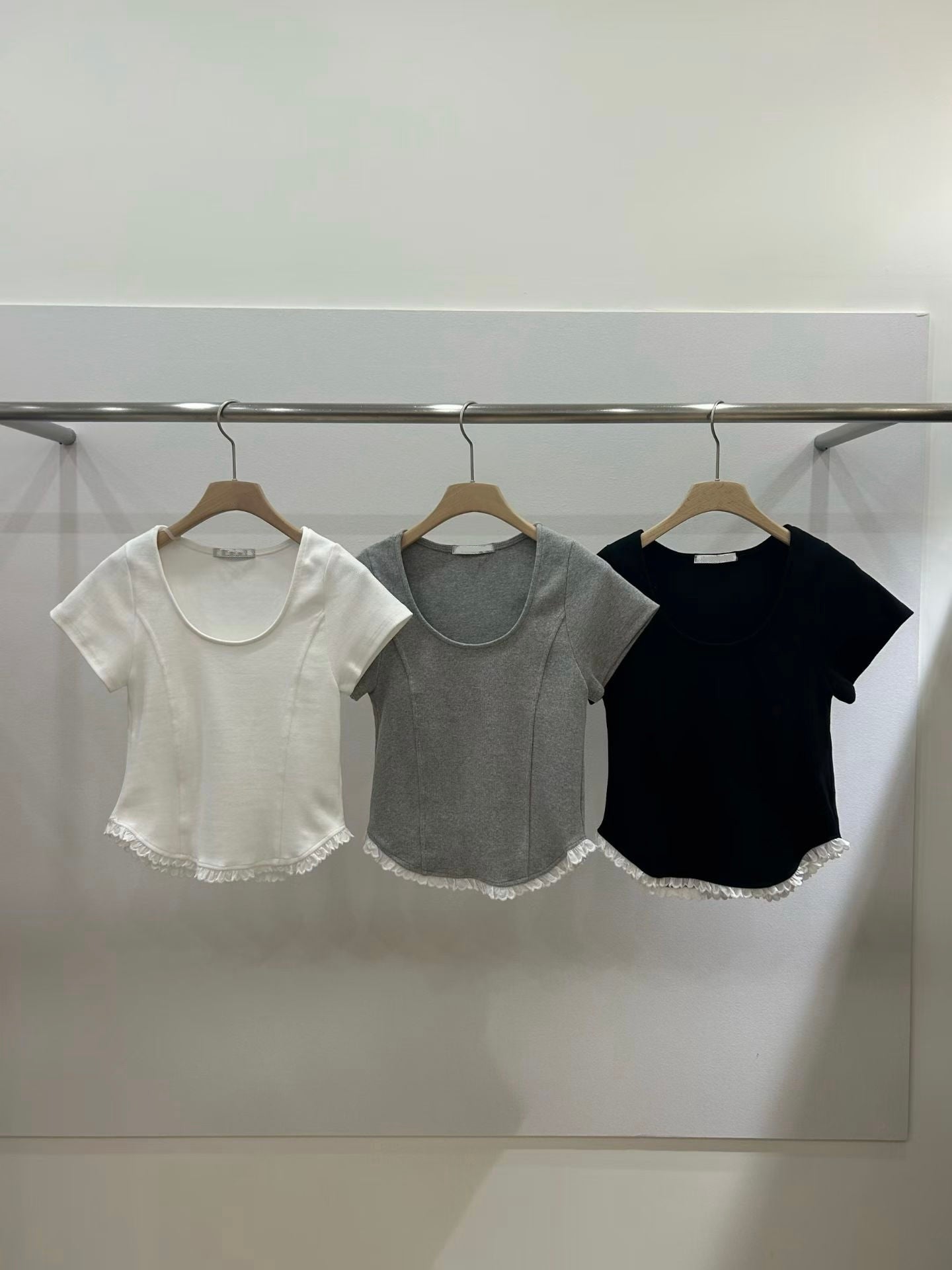 Roxelana Tee (3 Colors)