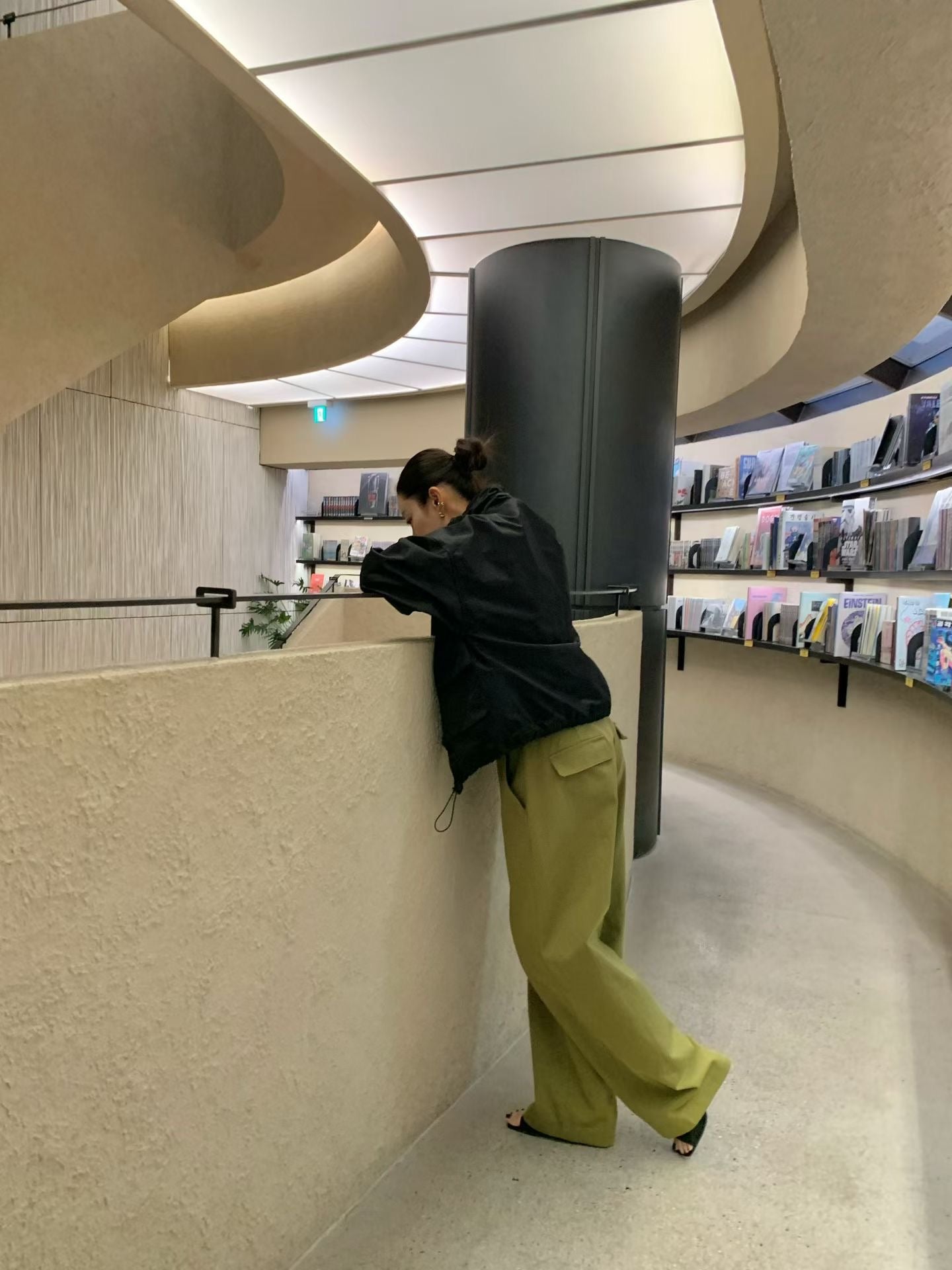 Kaelith Jacket (2 Colors)