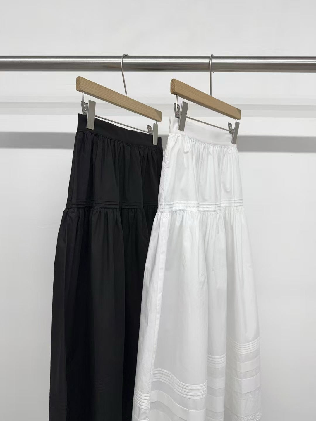 Hespera Skirt (2 Colors)