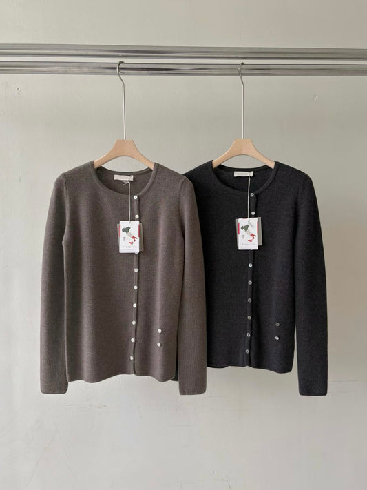 Juniper Merino Wool Knit Top (2 Colors)