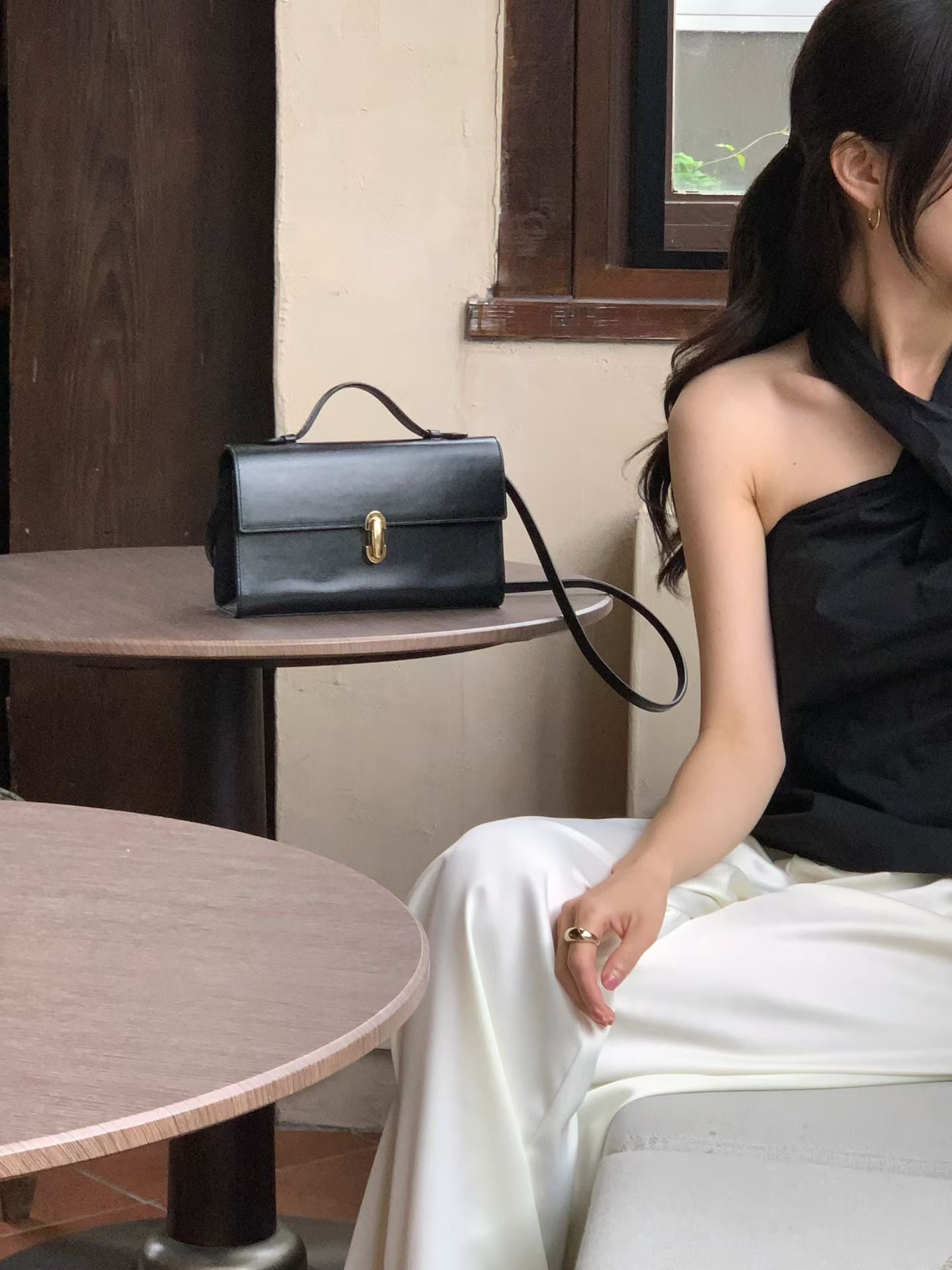 Ilyria Twist Blouse (2 Colors)