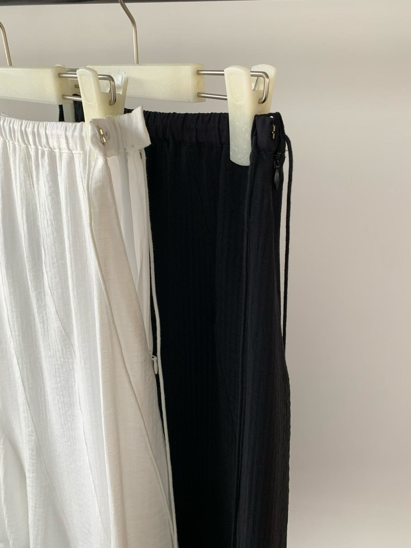 Aralyn Skirt (2 Colors)