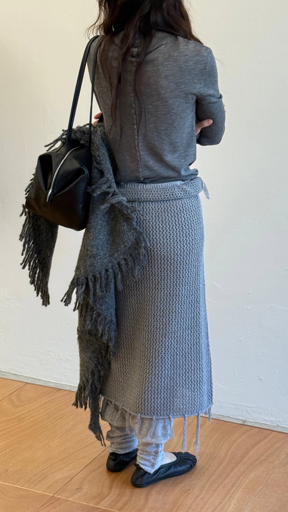 Wool Button Cardigan (4 Colors) model photo