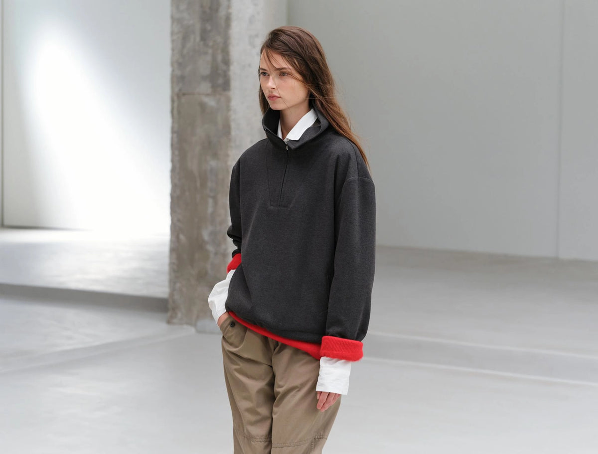 Hering Sweat Zip-up model photo