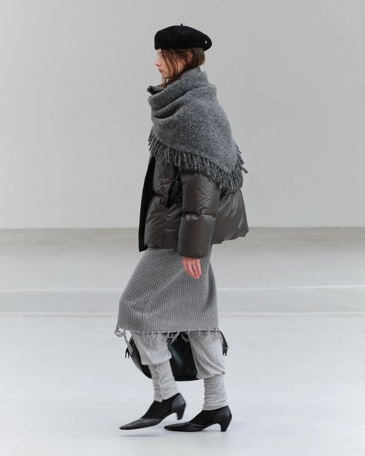 Knitted Shawl Muffler (2 Colors) model photo
