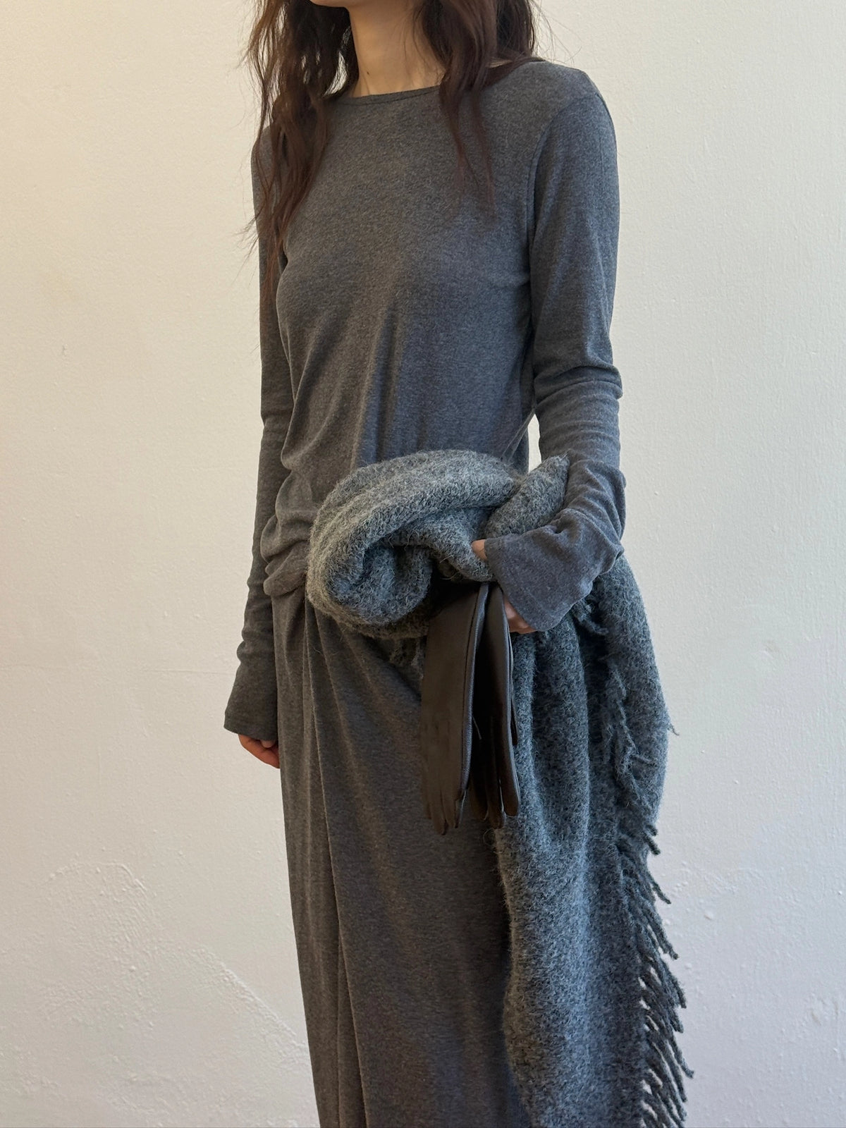 Knitted Shawl Muffler (2 Colors) model photo