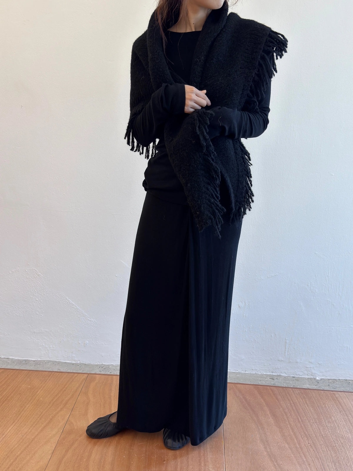Knitted Shawl Muffler (2 Colors) model photo