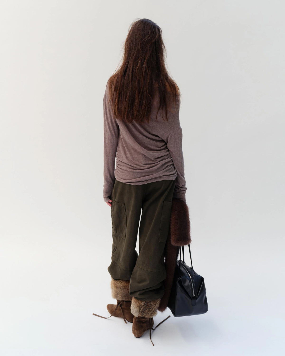 Boatneck Drape Tee (4 Colors) model photo